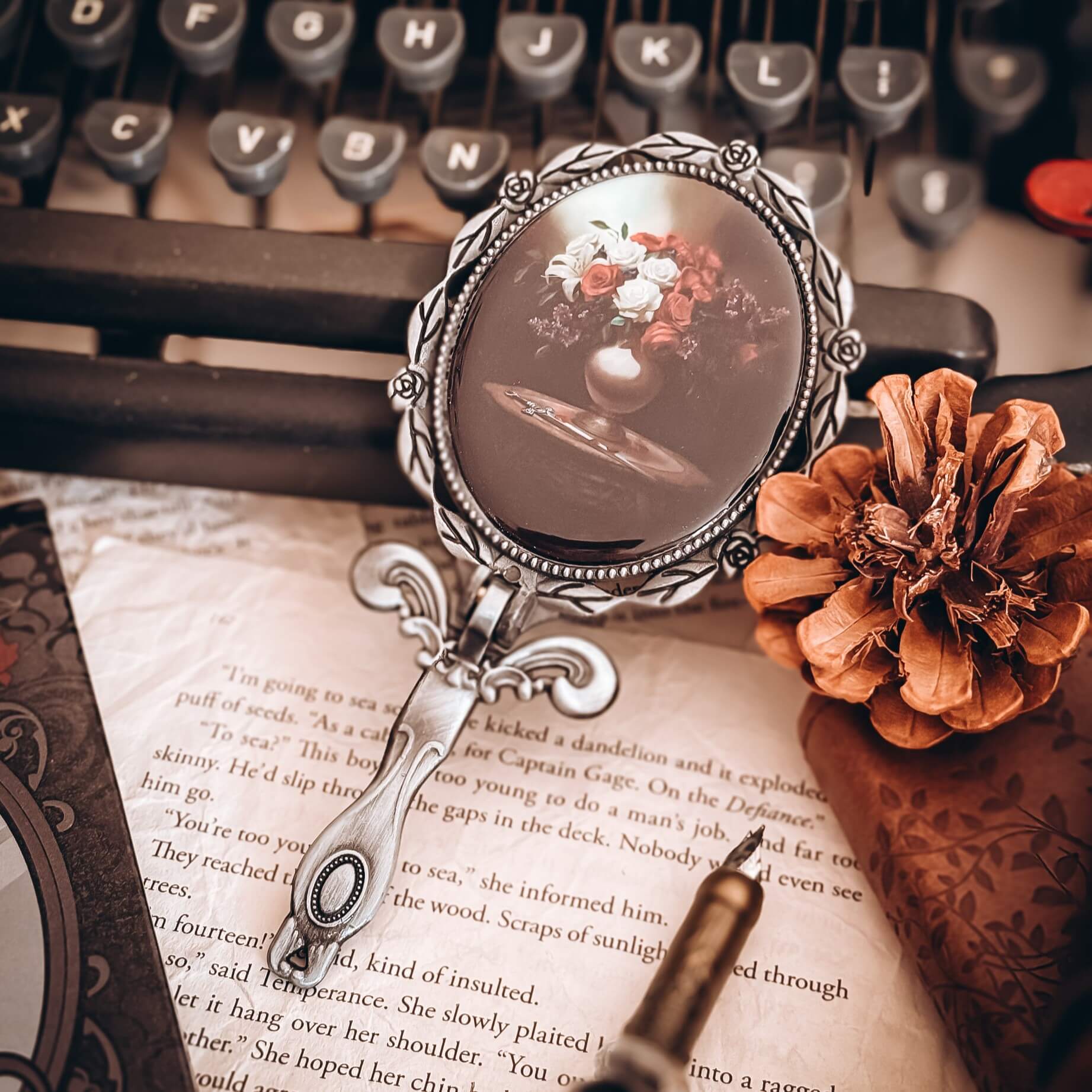 Dark Academia — Book & Goodies (Exclusive OwlCrate Edition) - Image 10