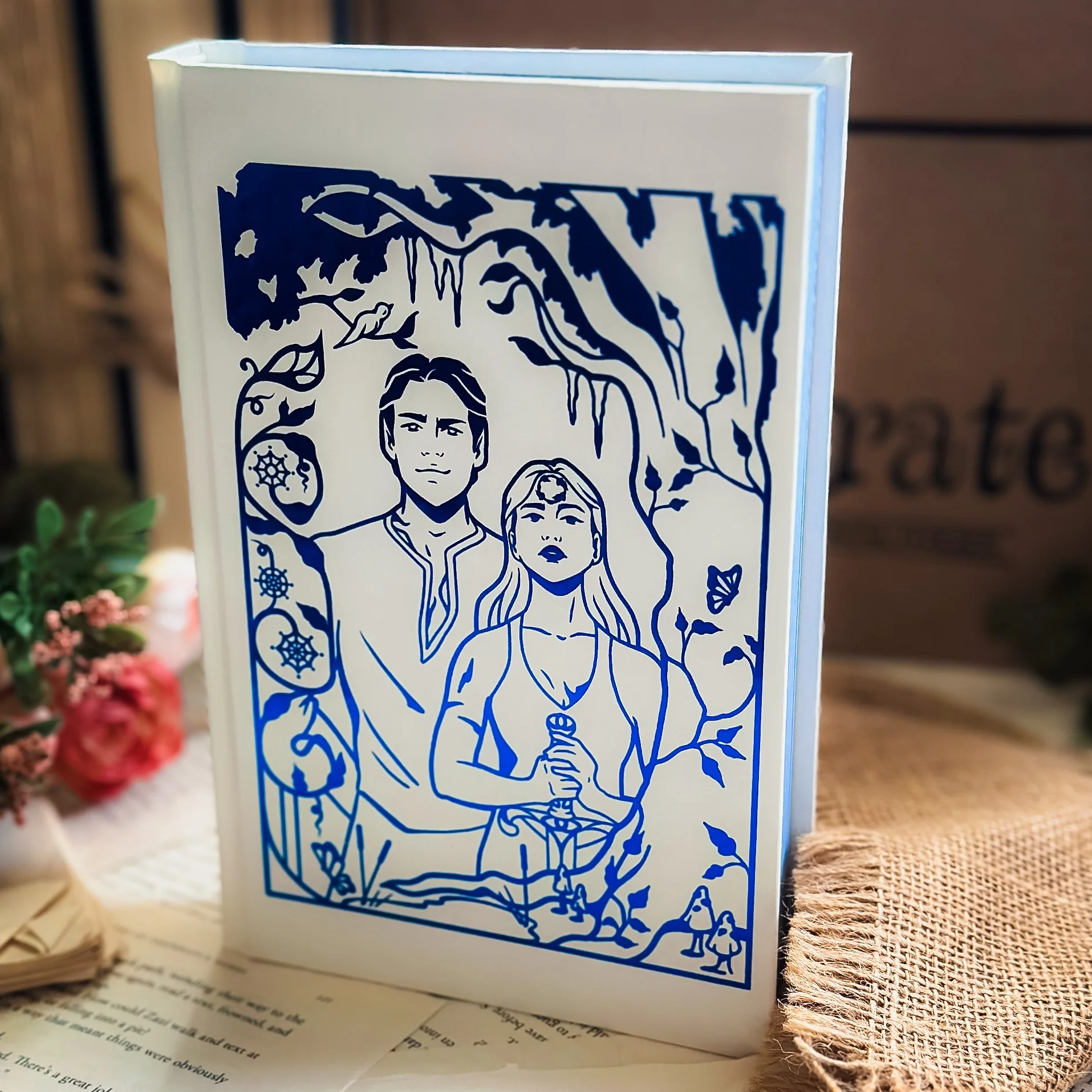 Omen of Ice (Exclusive OwlCrate Edition) - Image 3
